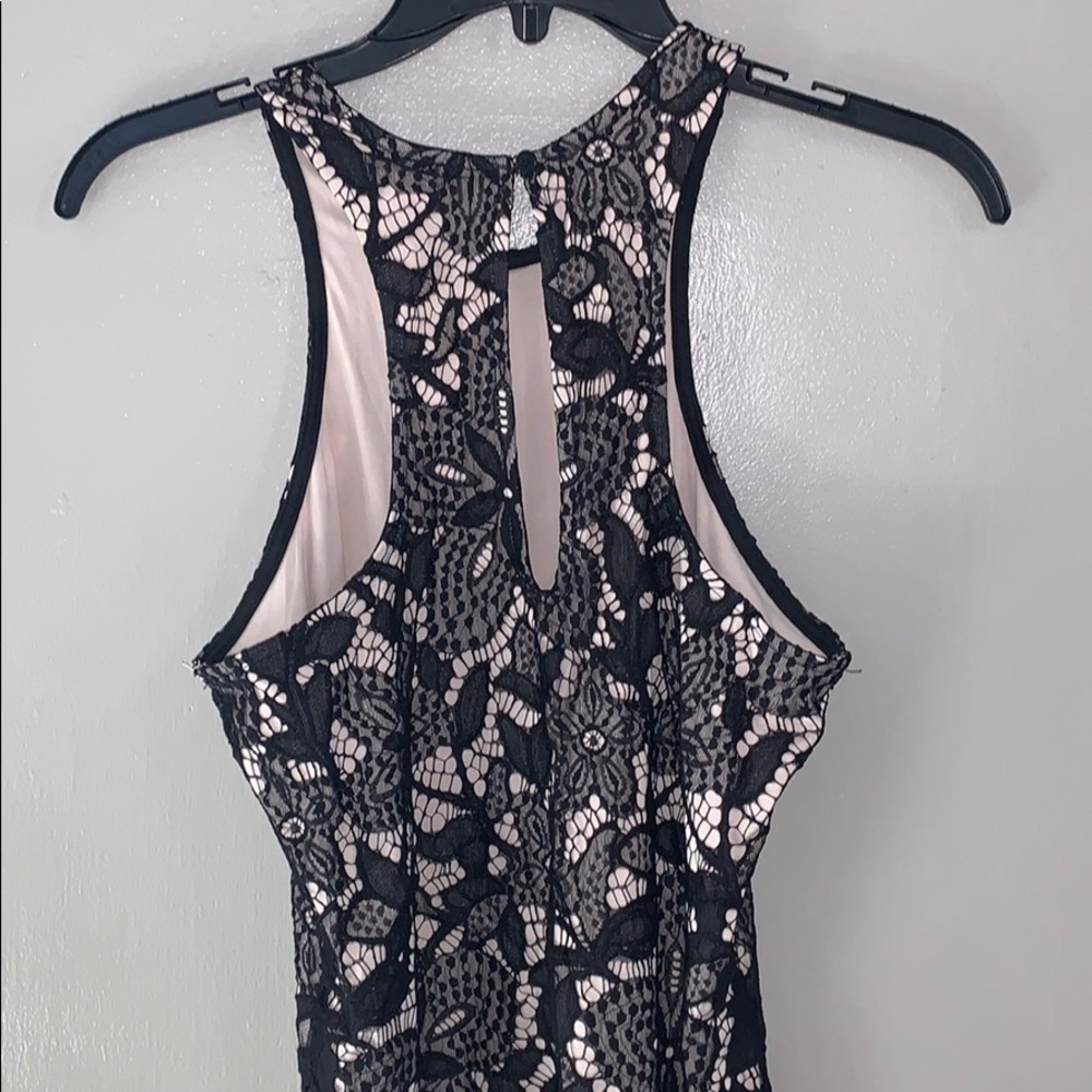 Express black illusion floral lace dress - Picture 4 of 6